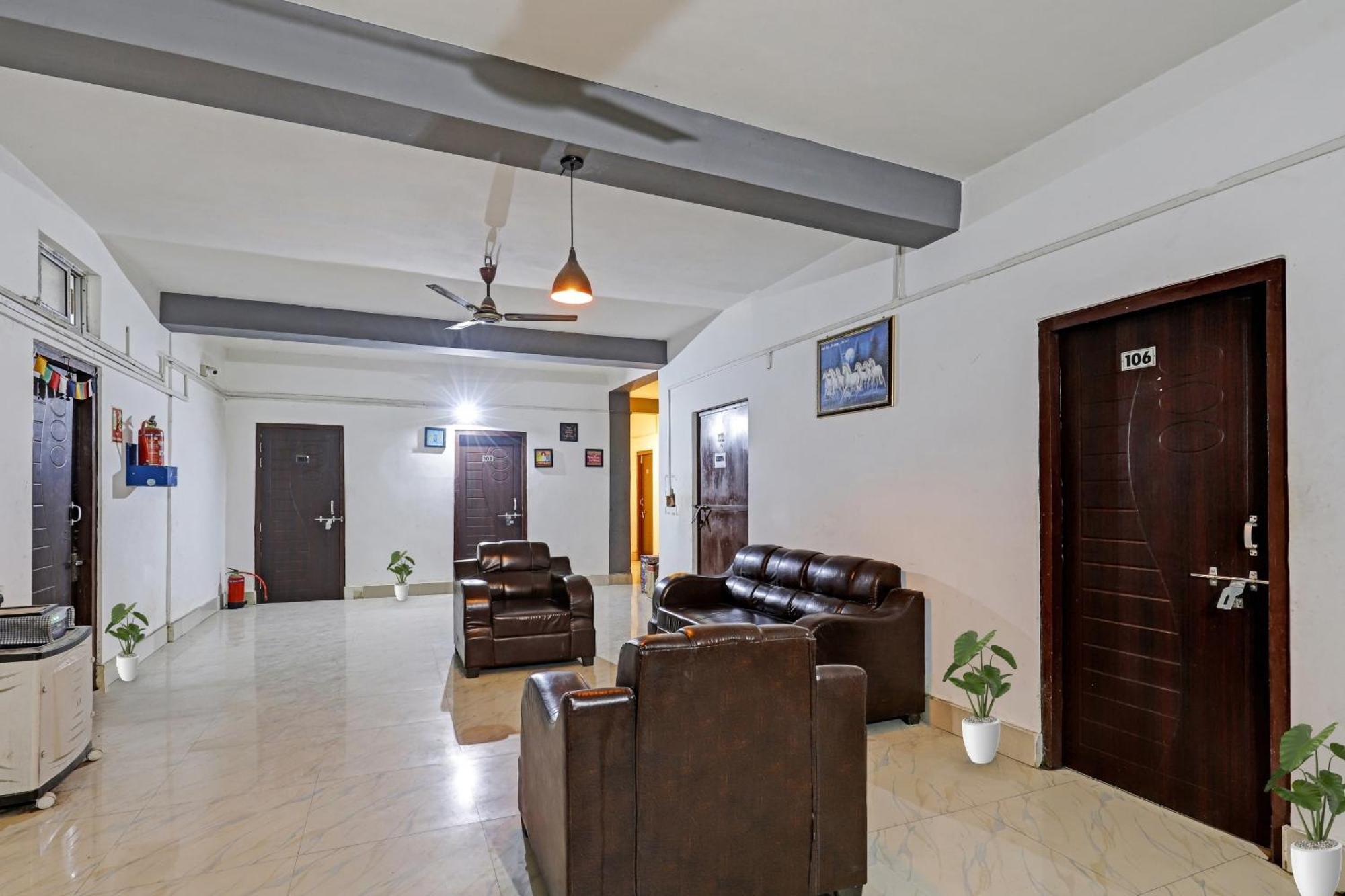 Hotel O Garchuk Market Formerly Trendz Stay גווהטי מראה חיצוני תמונה