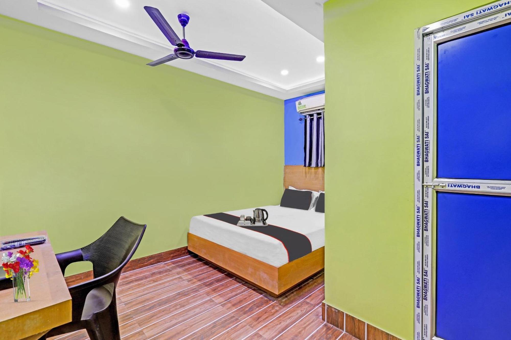 Hotel O Garchuk Market Formerly Trendz Stay גווהטי מראה חיצוני תמונה